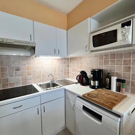 Cozy One-bedroom With Sea View And Pool T50 * Oostende
